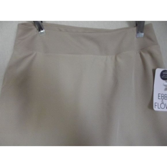 Ebb & Flow Skort Size Small Doeskin Tan Beige shorts/skirt polyester spandex - Picture 3 of 12